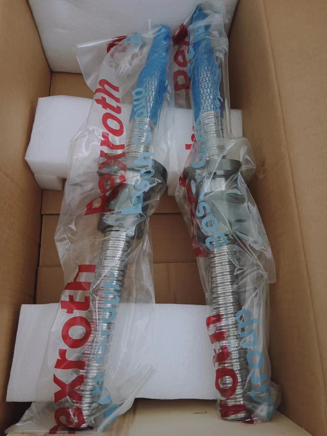 High‑Precision Rexroth R201179404 & R201179406 Linear Guide Carriage for 12V CNC Gantry Mill – Made in Germany product image 11